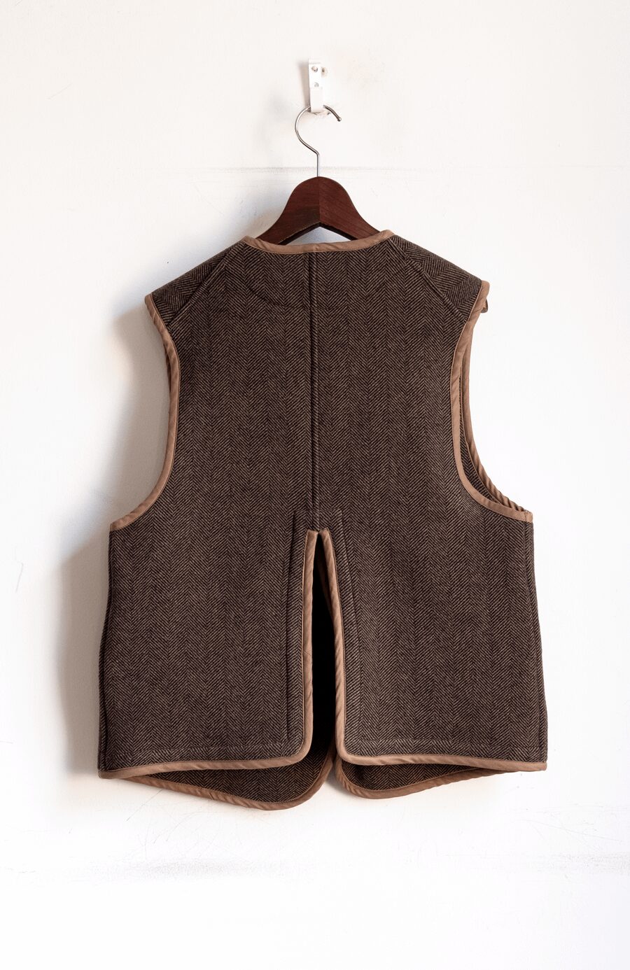 ts(s)　Herringbone Wool Nylon Double Cloth Back Slit Vest