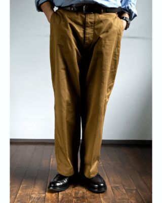 HARROGATE　“EDGEWARE” Re-Stock!!
¥35,200（税込）
丸みを帯びたボリュームを感じながら、長めのノーズのスマートでキッチリとドレッシーにも使えるルックスで、カジュアル,ドレス,モード それぞれのニュアンスが丁度良く融合したバランス。

そしてグッドイヤー製法で歩き易くカジュアルにタウンユースも出来る、正にそれが魅力のHARROGATE。

丸みのあるアッパーにモカシンステッチのU-TIPディテールが載った、ほんのり漂うエスプリ感が人気の “EDGEWARE” 。

寒さが深まるこの季節から履きたい欲が動き出す “EDGEWARE”、サイズが揃いました。
#山口ストアー#山口ストアーのこれがイイのだ